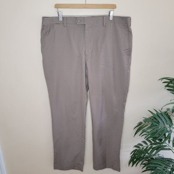 Louis Raphael | Beige Dress Pants Slacks - Picture 1 of 5